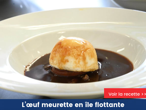 L’œuf meurette en île flottante